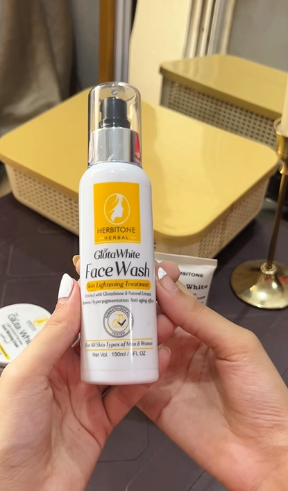 Herbitone Gluta Brightening Face Wash