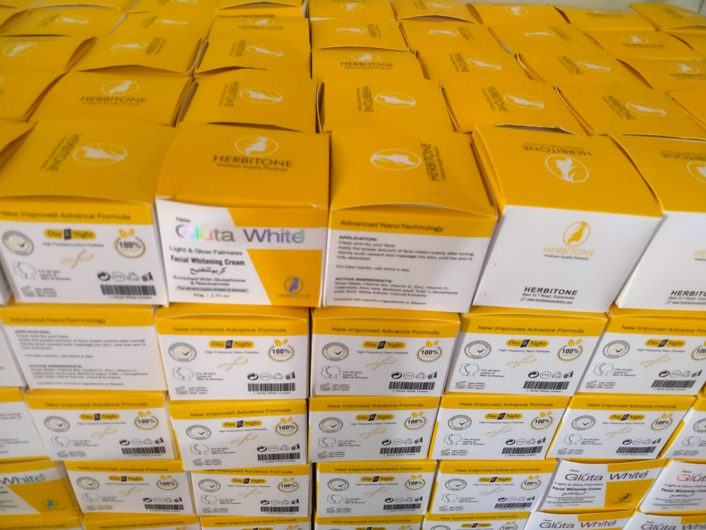 Gluta White Foot and Hand Brightening Cream